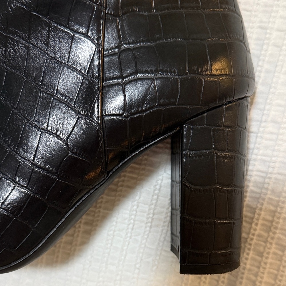 H&M Black Croc-Patterned Heeled Boots - Picture 3 of 6